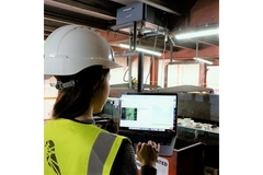Image AI waste detection on screen.
